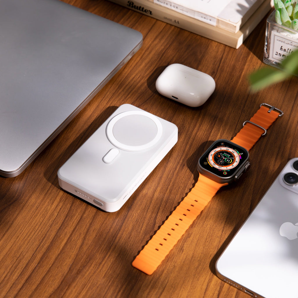 5-in-1 MagSafe Wireless Charging Stand & Power Bank