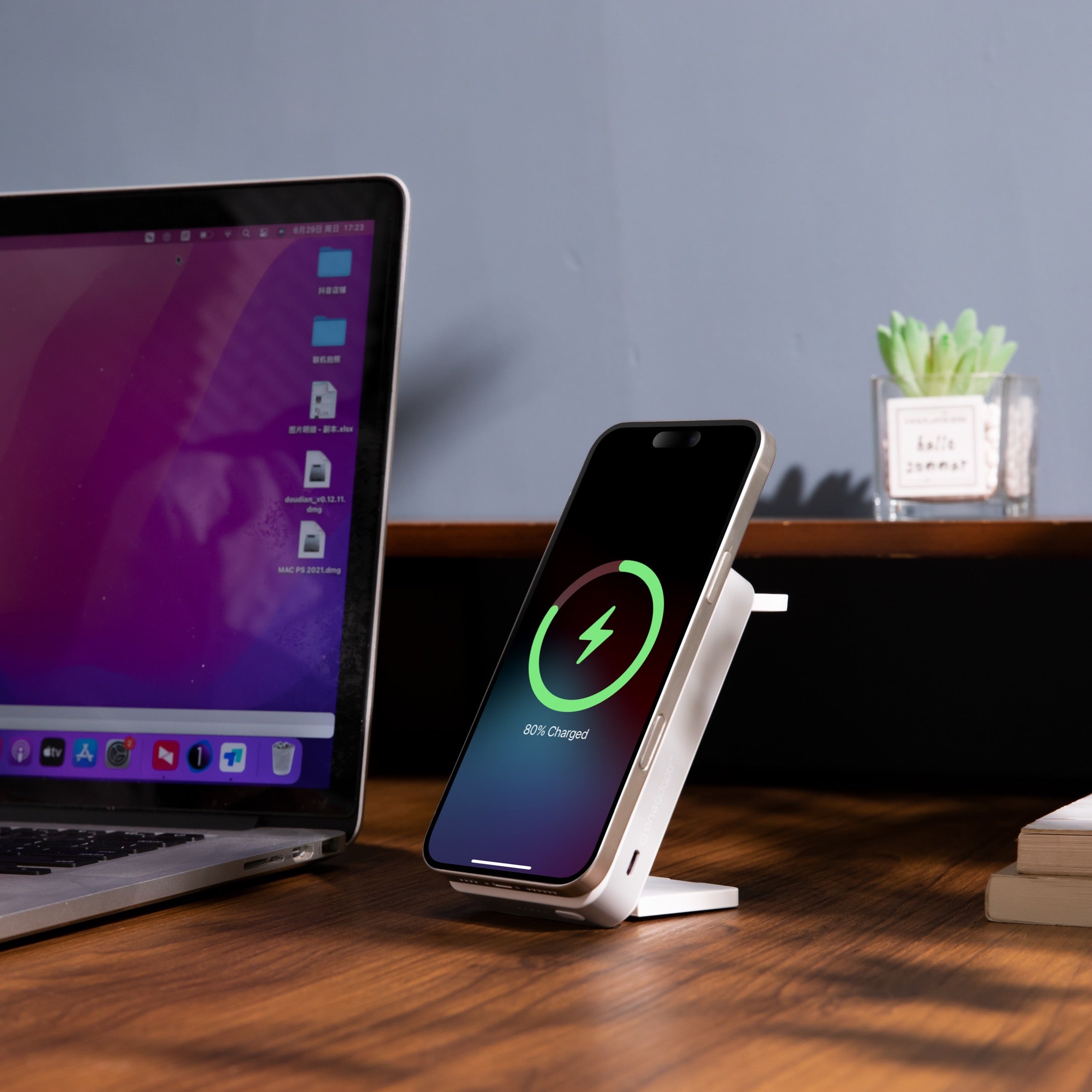 5-in-1 MagSafe Wireless Charging Stand & Power Bank